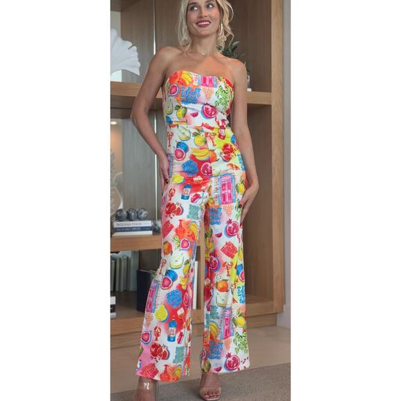 Endless Moon Strapless Wine/Fruit Printed Jumpsuit Smocked Back Sz M NWT - Picture 4 of 5